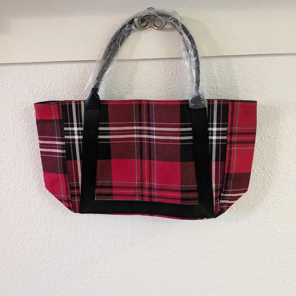 NEW Victoria Secret Limited Edition Red Tartan Tote NWT - Picture 2 of 6